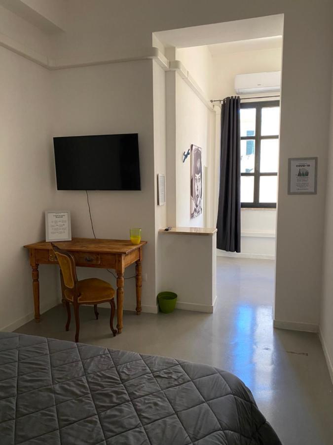 مبيت وإفطار ساساري Palazzo Pilo المظهر الخارجي الصورة